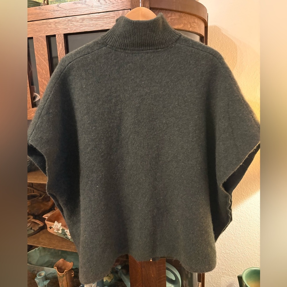 The Cashmere Project Front Zip Poncho Forest Green, One Size Fits All - Picture 14 of 15